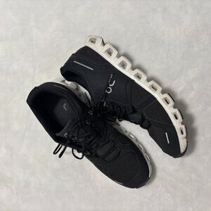 On Cloud 5 Running Shoe (Women) - Size 10.5